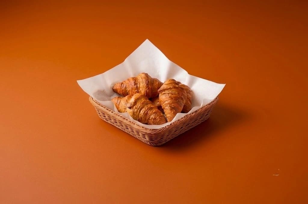 Bakeries & Cakes — food grade paper use case by Mudit Paper Company